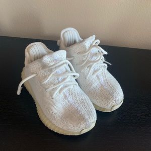 White YEEZYS size 8 in children